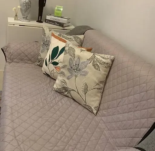 Jasmine 1 Bedroom With Balcony * Manila